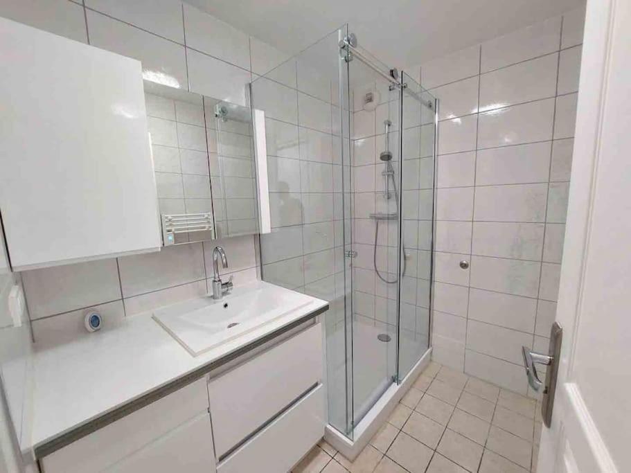 Modern One Bedroom Apartment In קאן מראה חיצוני תמונה