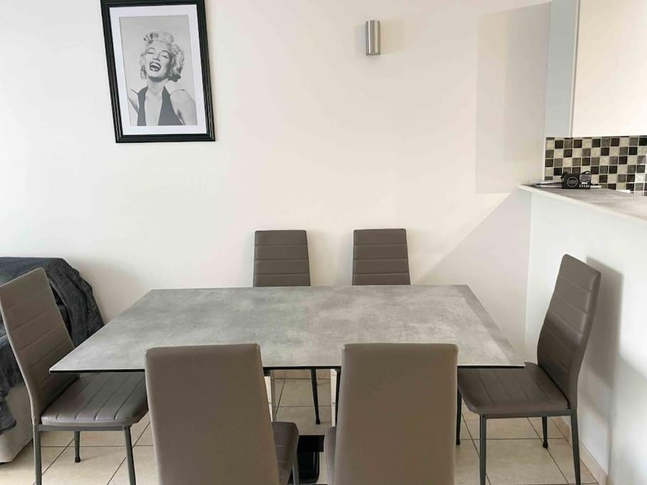 Modern One Bedroom Apartment In קאן מראה חיצוני תמונה